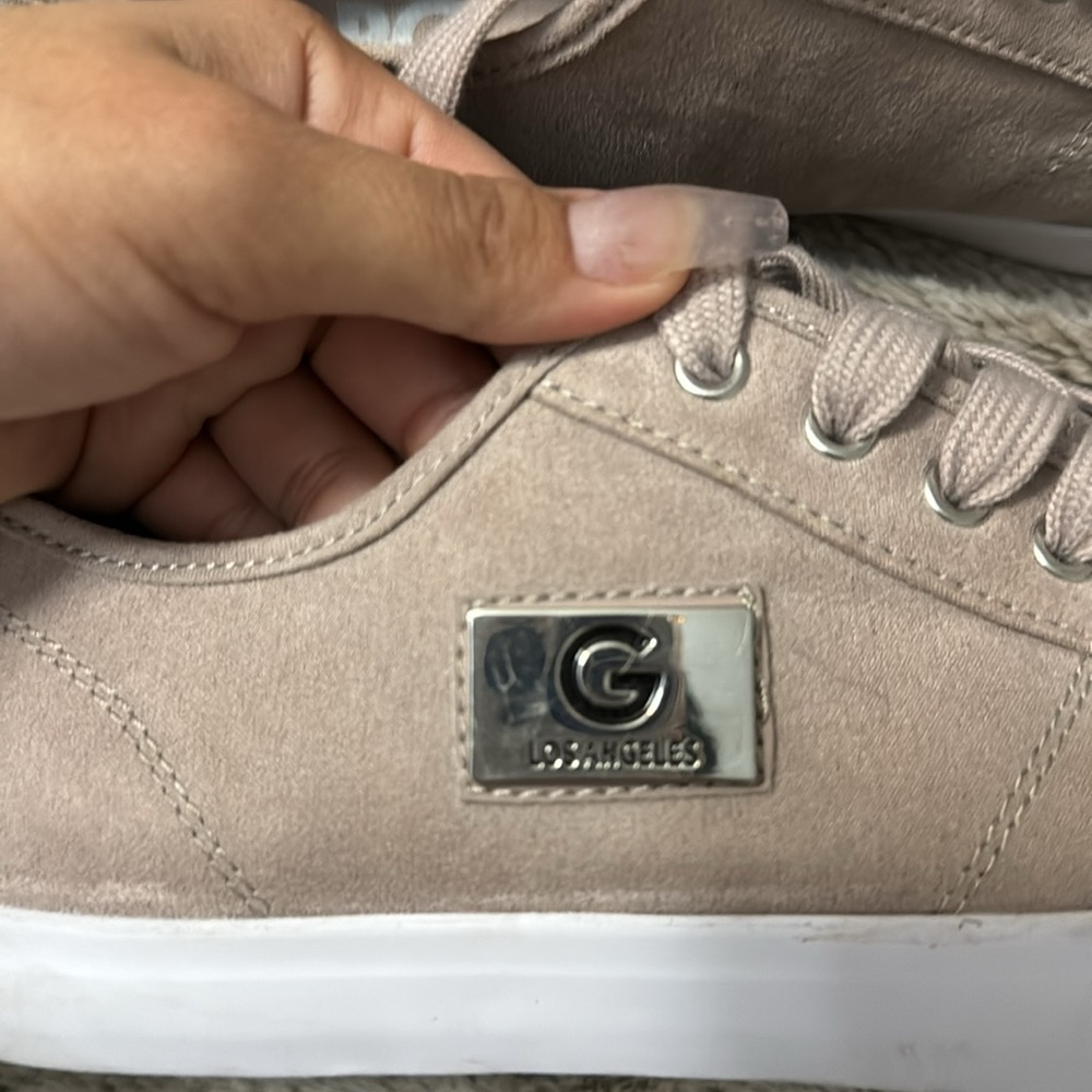 GUESS "GG MATRIX2” GLITTER TENIS SHOES - Picture 2 of 7